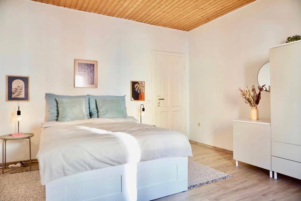 Neu I Moderne Zentrale Wohnung I Netflix I 4 Gaeste Andernach Zewnętrze zdjęcie